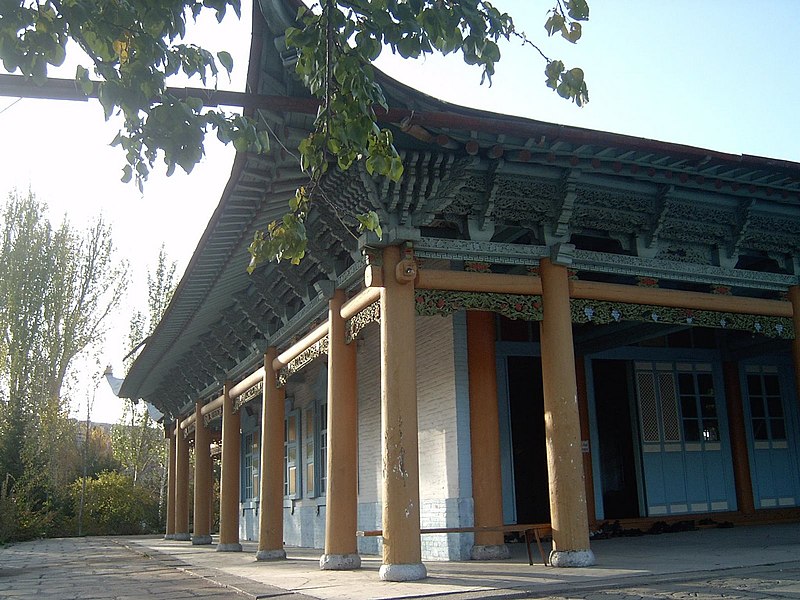 800px-Karakol-Dungan-Mosque-Exterior-1.jpg