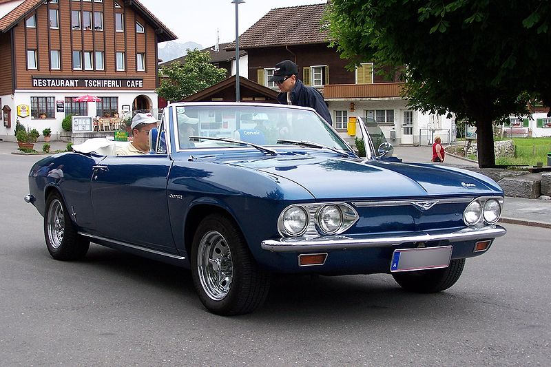 800px-Chevrolet_Corvair_BW_3.JPG