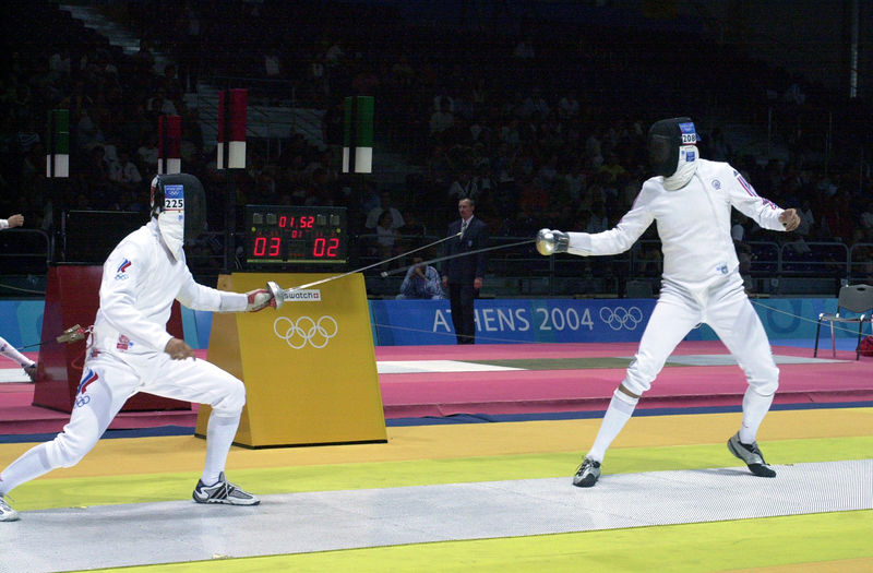 800px-0408_USA_Olympic_fencing.jpg