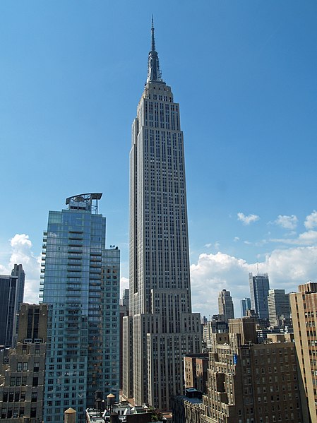 449px-Empire_State_Building_by_David_Shankbone.jpg