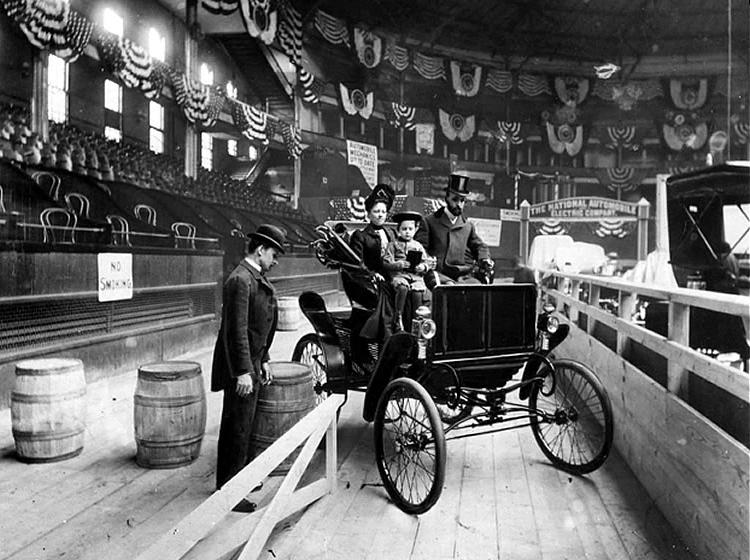 New_York_Auto_Show%2C_1900%2C_New_York_Times.JPG