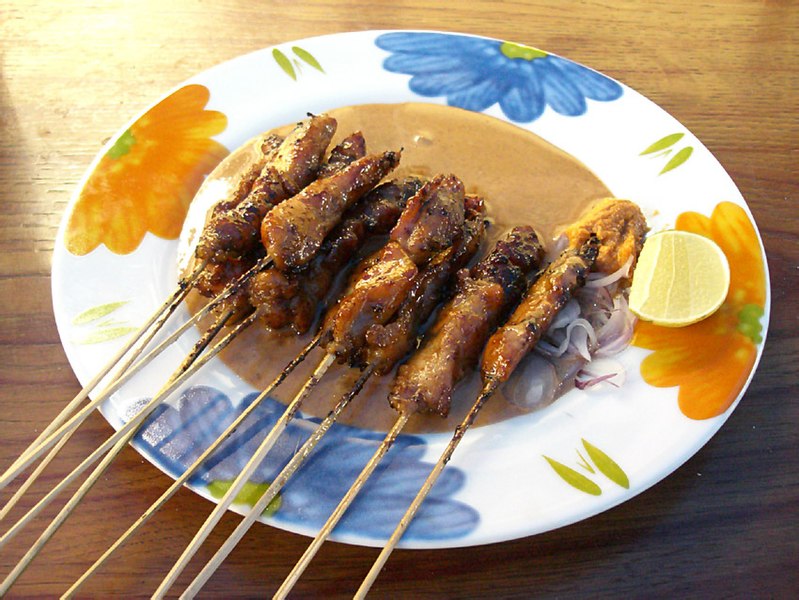 799px-Sate_Ponorogo.jpg