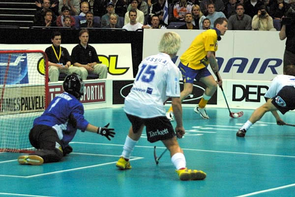 Floorball_game.jpg