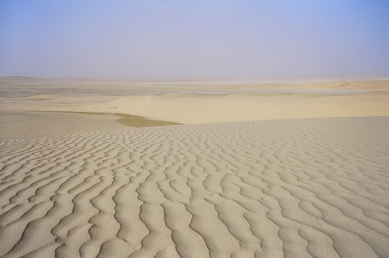 800px-Desert_Qatar.JPG